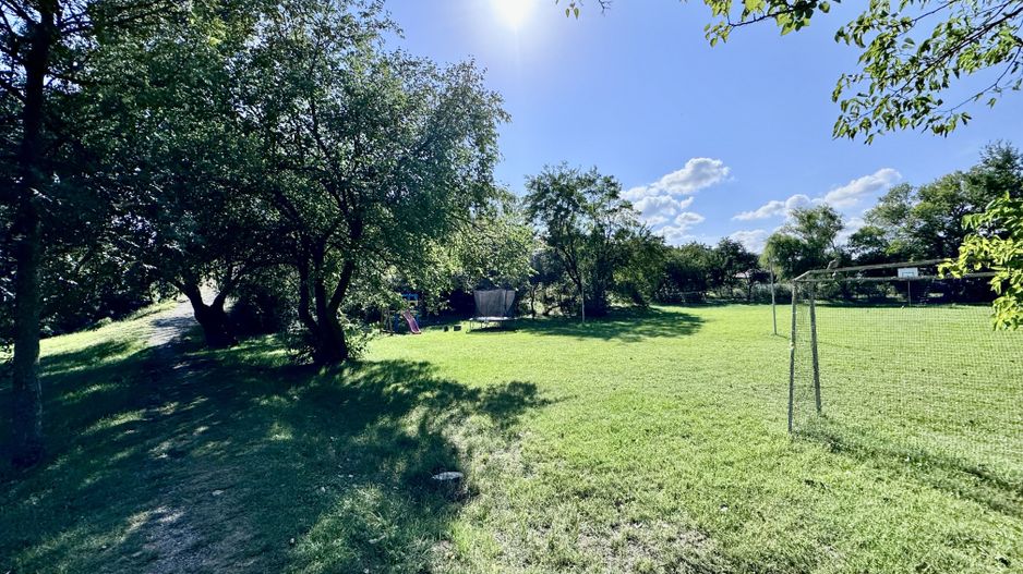 Hotel 20 camere Delta Dunarii 50 m deschidere teren 6000 mp acces auto - Poză 67