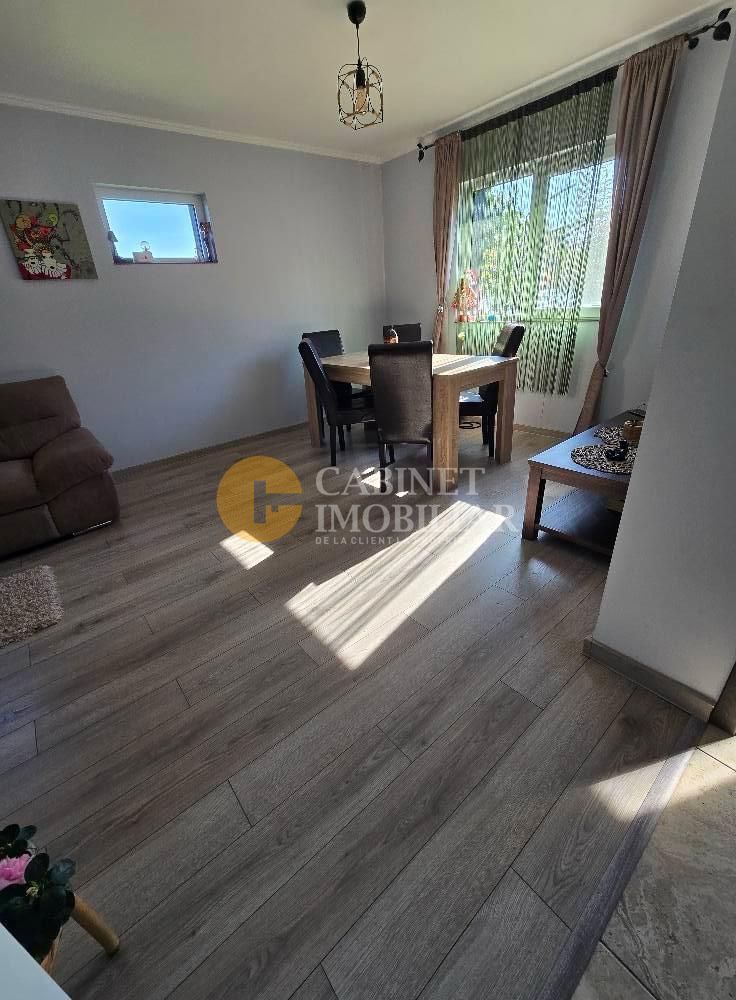 Casa tip duplex - constructie proprie - la asfalt - Poză 16