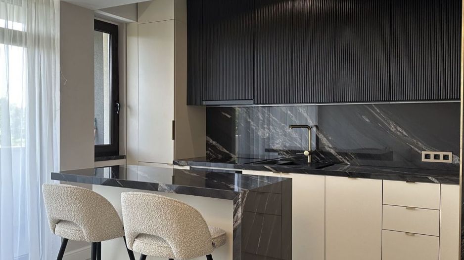 ageuropa.ro vinde apart. 2 cam. mobilat, utilat  LUX la etajul 1. - Poză 8