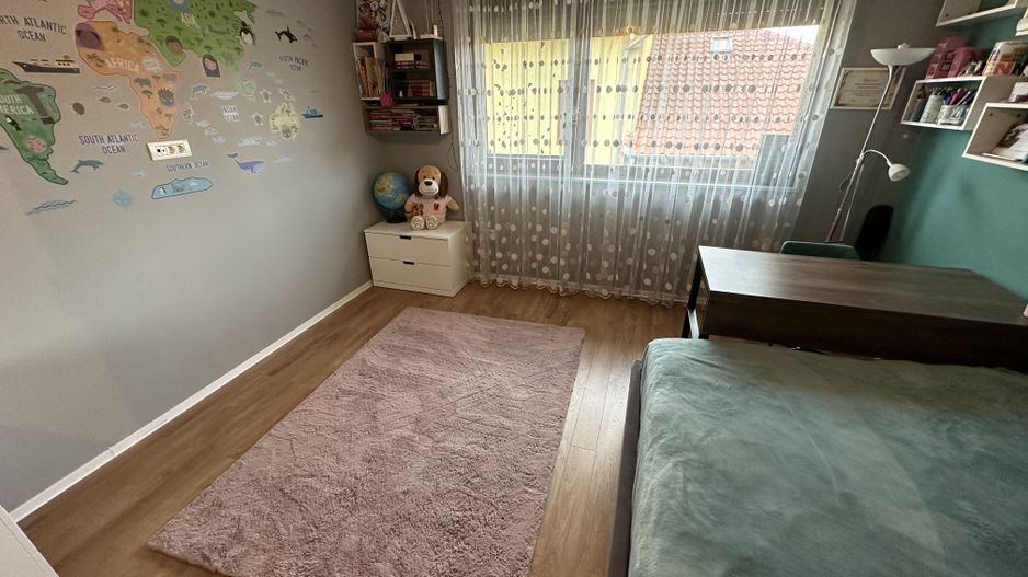 Duplex cu 5 camere de vanzare  în zona Aradului - Poză 38