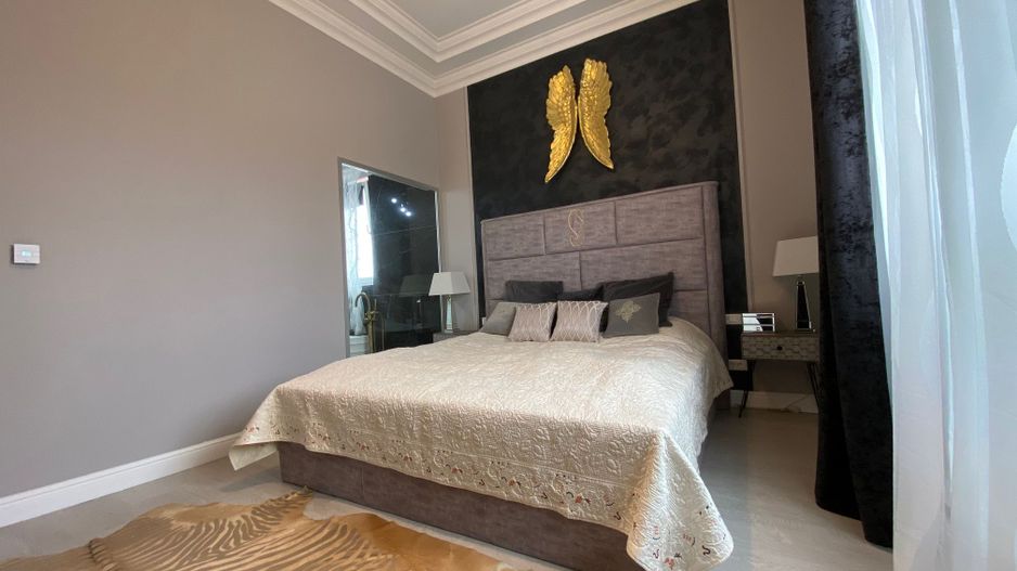 Vila deosebita cu piscina zona Dumbravita - Poză 9