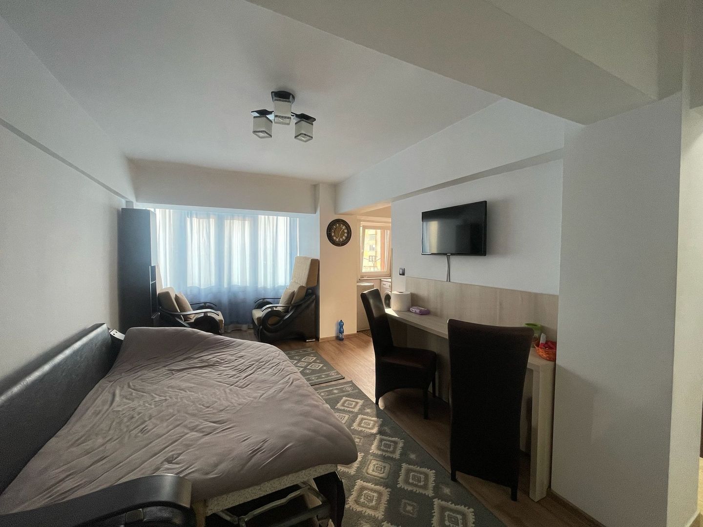 GARSONIERA CENTRALA | MOBILATA | VEDERE SPRE ORAS | RADAUTI - Poză 3