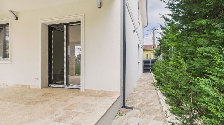 1/2 Duplex cu spatii bine gândite în Dumbraviţa - Poză 3