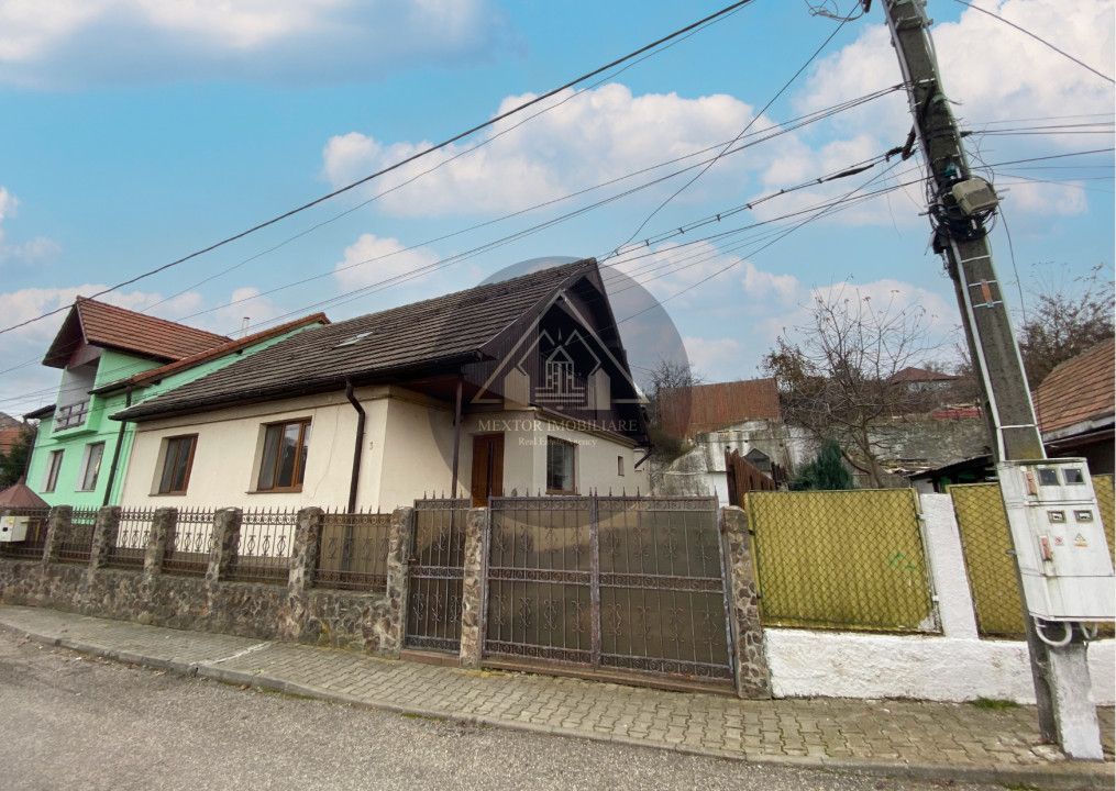 Casă cu 5 camere, Medias - Poză 4