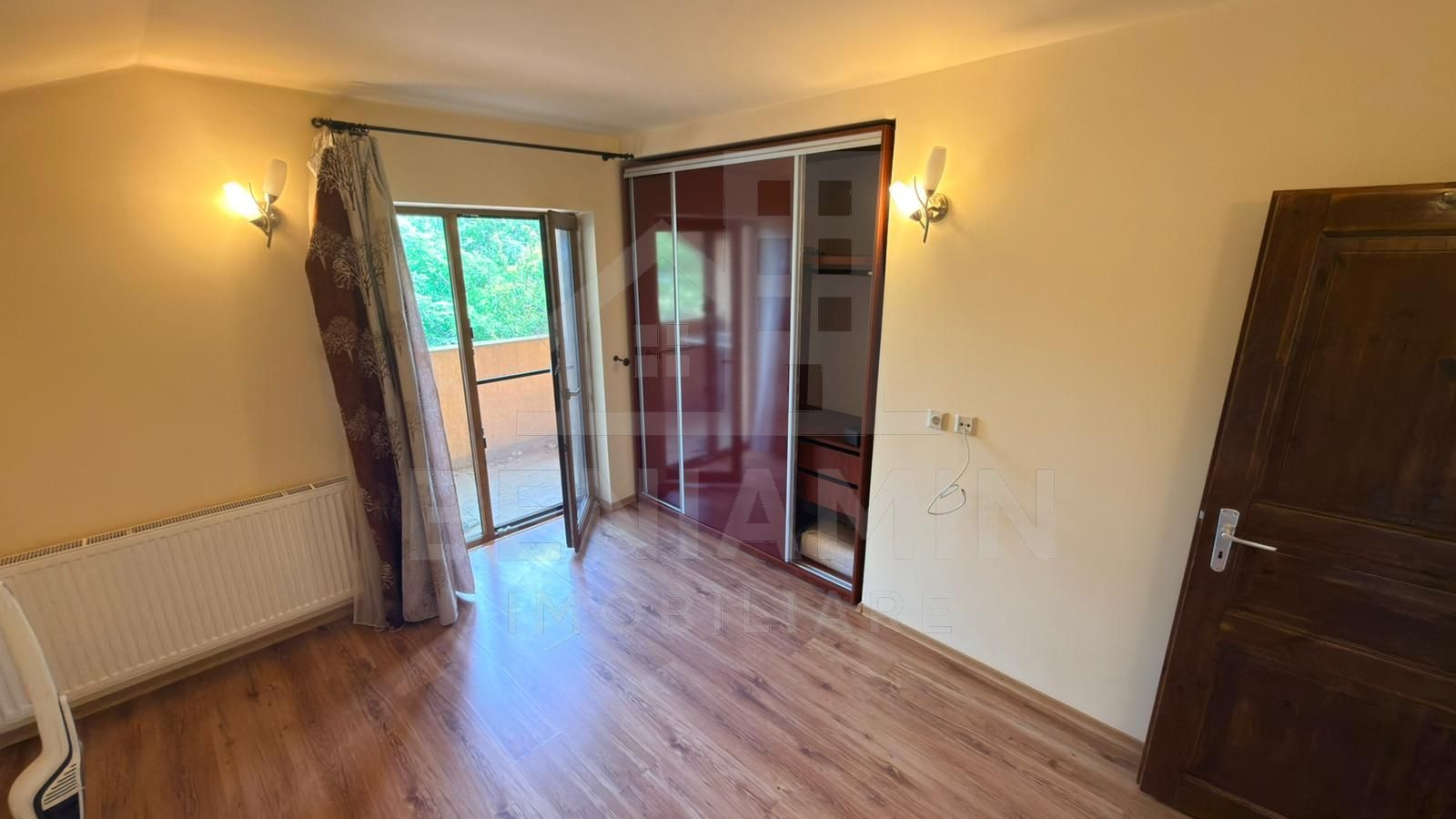 Vila eleganta in zona Ford– Confort si intimitate pe alee privata - Poză 15