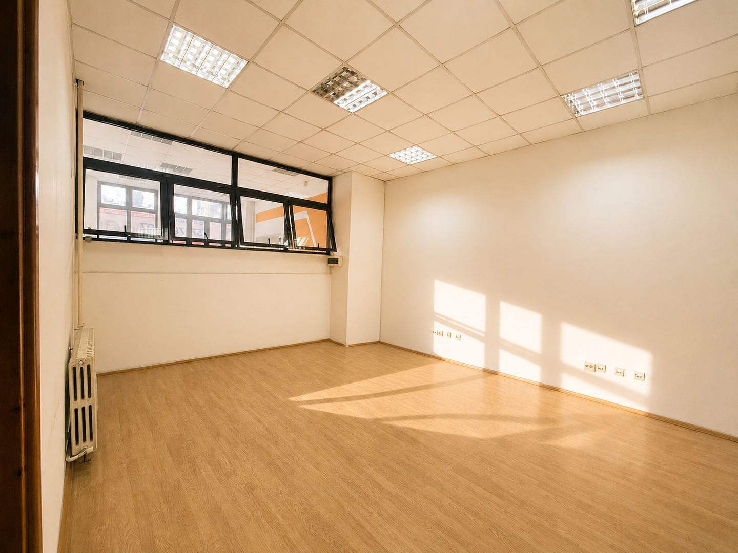 Spațiu de birouri zona centrala - langa primarie - Poză 19