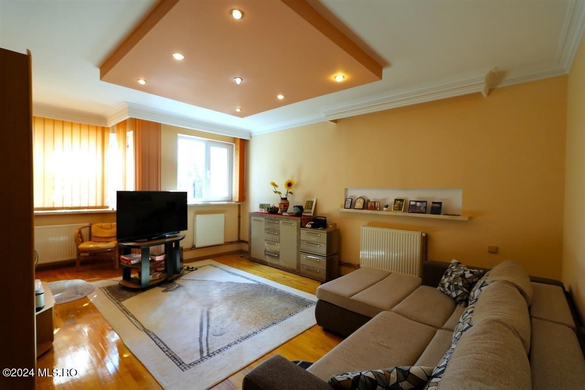 Ovidiu Sud, vila tip duplex  P+1E, 140 mp utili, deschidere pe colt! - Poză 8