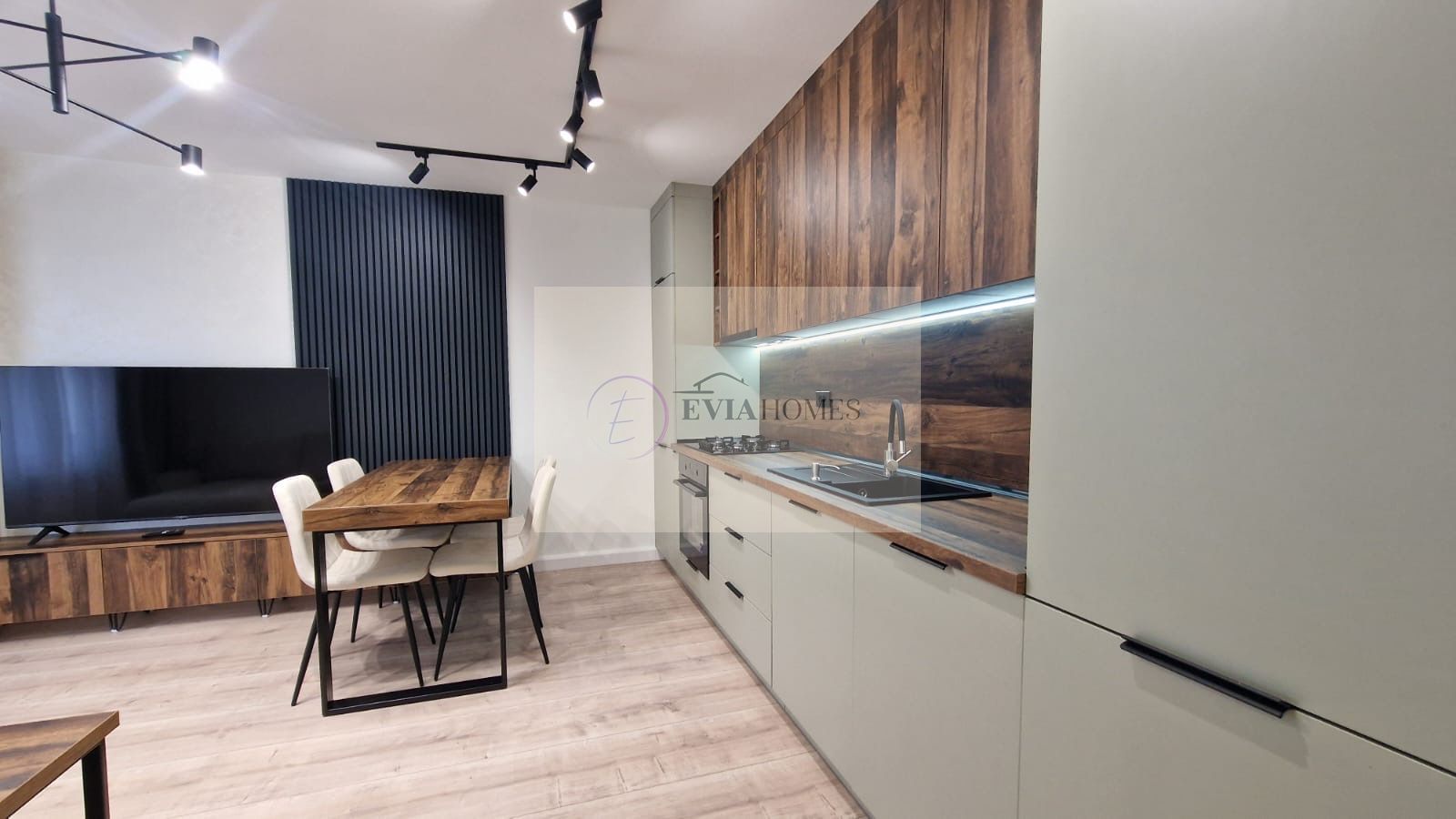 Zona Năsăud/3 camere/Complet renovat - Poză 3