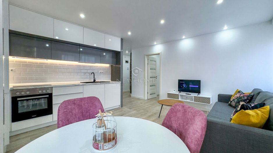 Apartament cu 3 camere de vânzare în zona Centrală - Poză 8