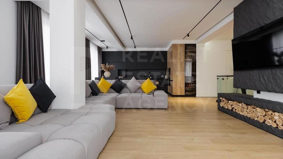 Vânzare, penthouse, 4 camere, bulevardul Decebal, Botanica - Poză 2