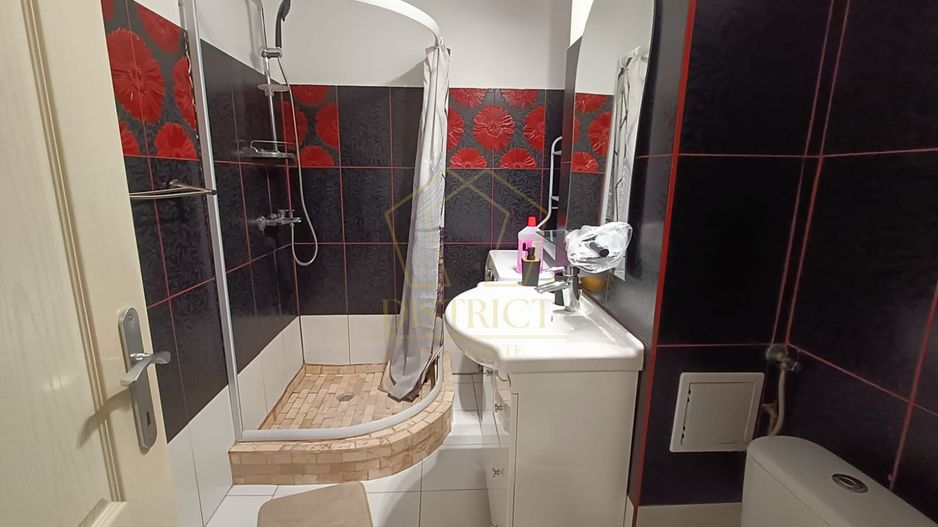 Apartament renovat și decomandat 2 camere | Zona Lunei - Poză 12