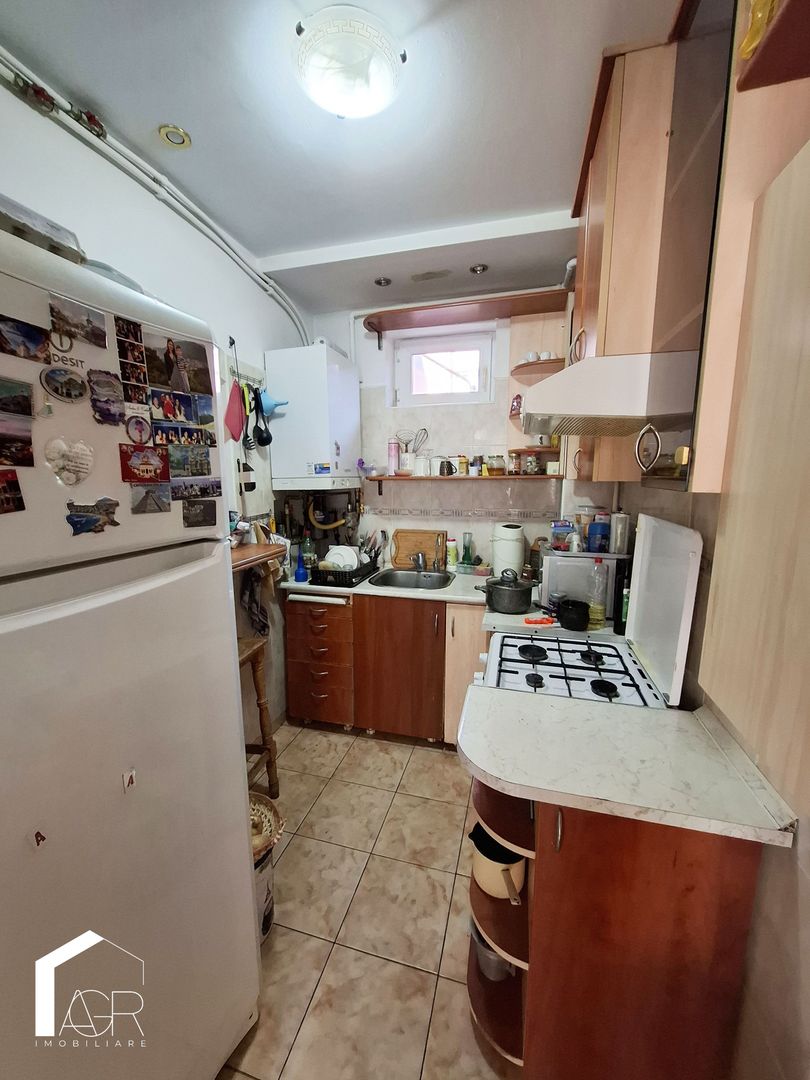 Casa tip duplex cu 6 camere, zona Republicii - Poză 8