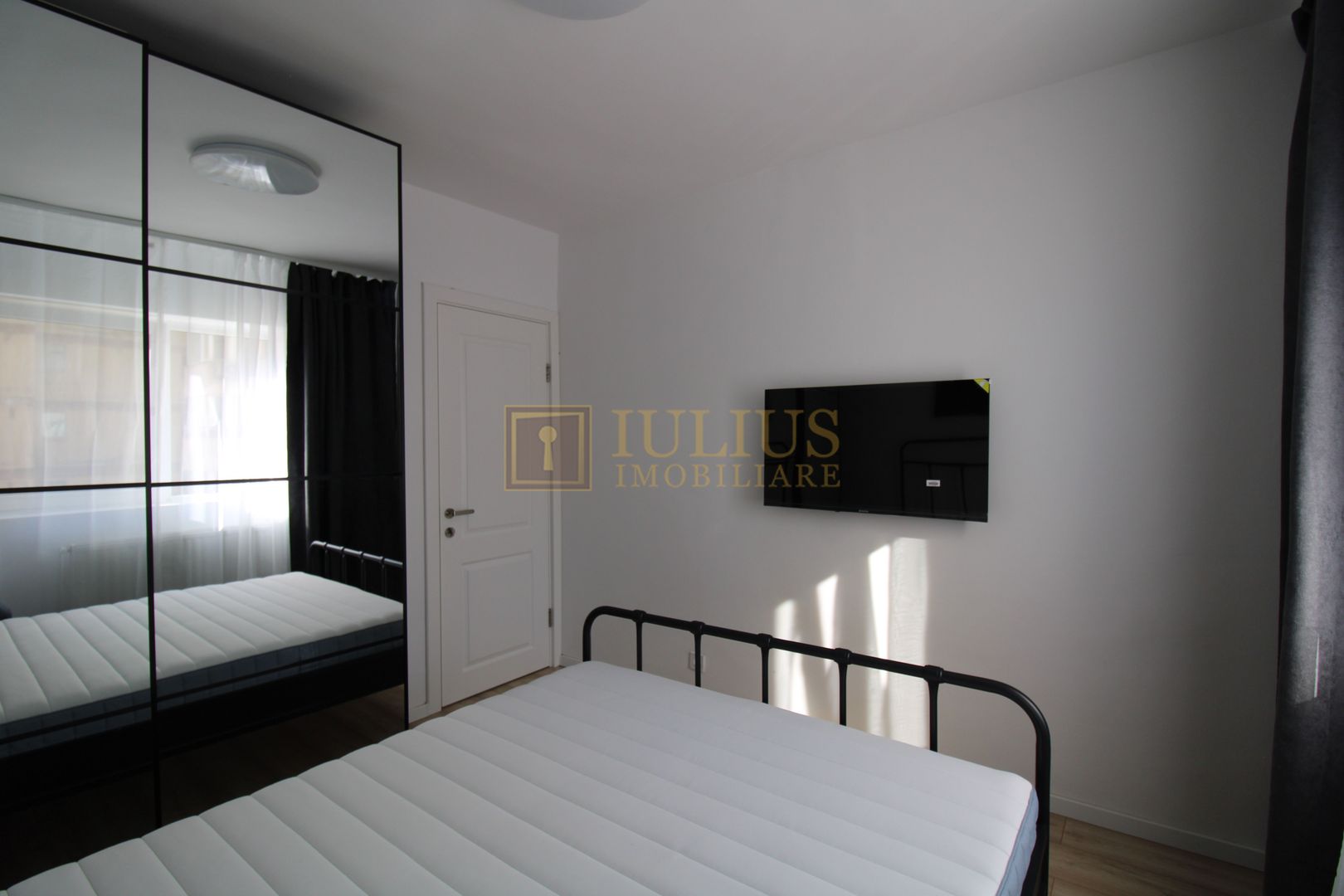 Zona Olimpia, 4 camere + 2 bai, centrala proprie. - Poză 10