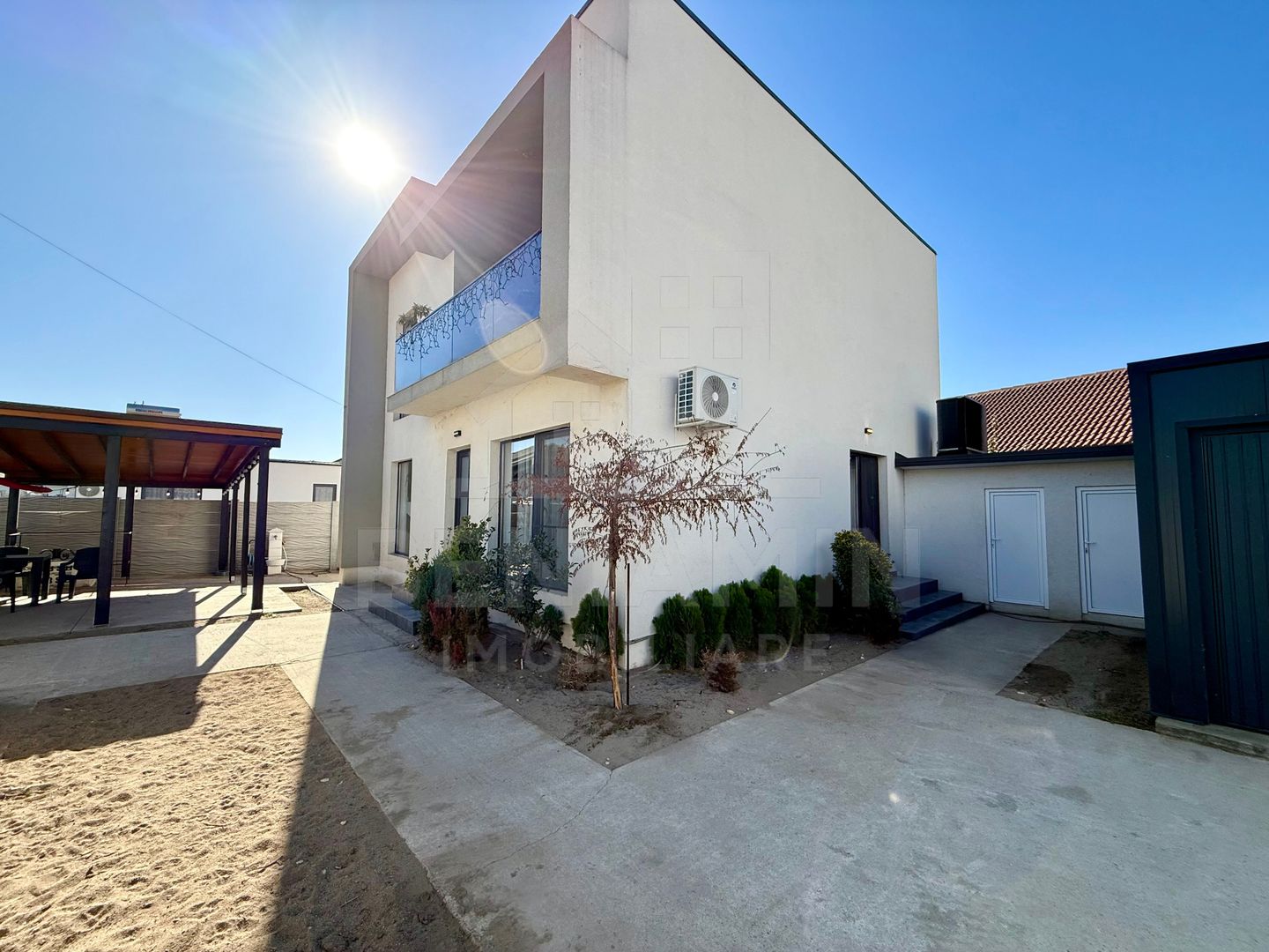 Casa mediteraniana - 156mp - pompa de caldura - garaj - Damila - Poză 2