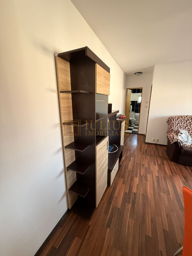 3 camere, zona centrala, centrala proprie, ideal pentru studenti, familie - Poză 8