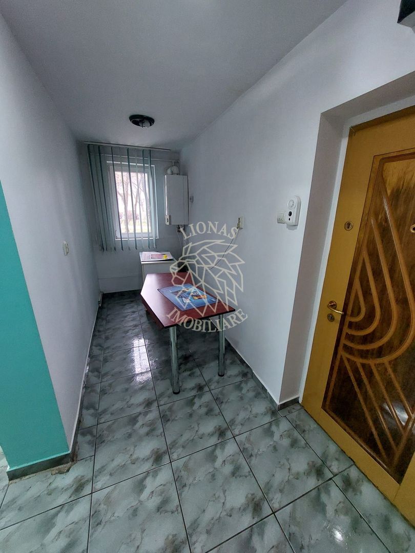 Spatiu comercial 47 mp-vitrina-ideal cabinet-Zona Decebal - Poză 4