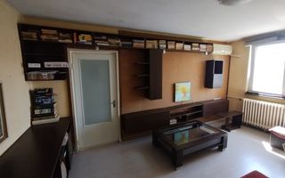 Vanzare apartament 3 camere in Titan- Aleea Giurgeni - Poză 1