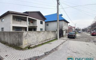 Vilă Spațioasă cu 6 camere, 234mp construiți, în Cartier Tineretului - Poză 1