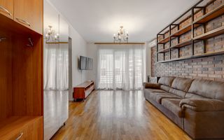 Apartament 3 camere Sisesti | Loc de parcare - Poză 1