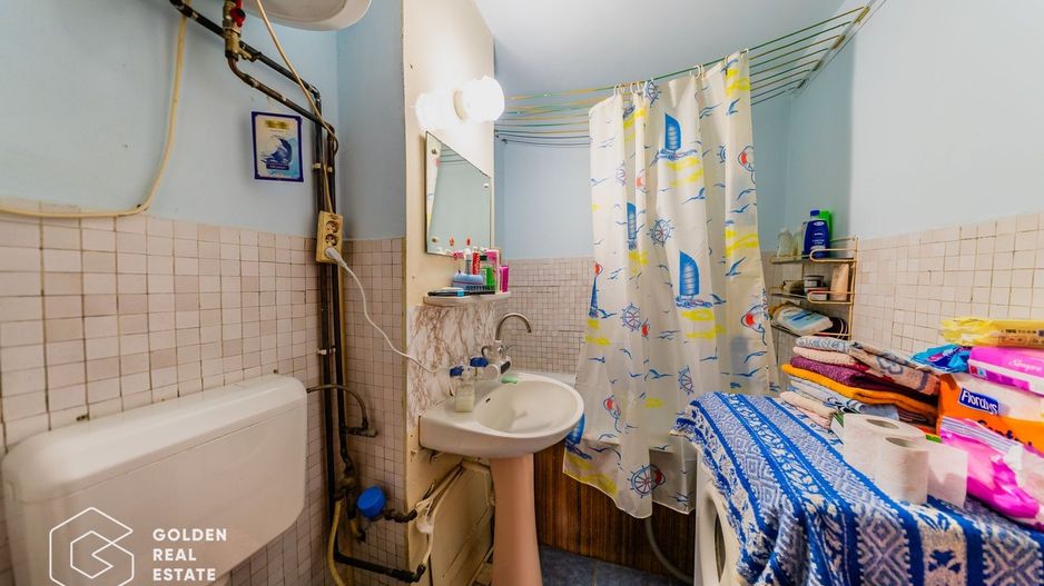 Apartament 4 camere, total decomandat, zona Miorita - Poză 14