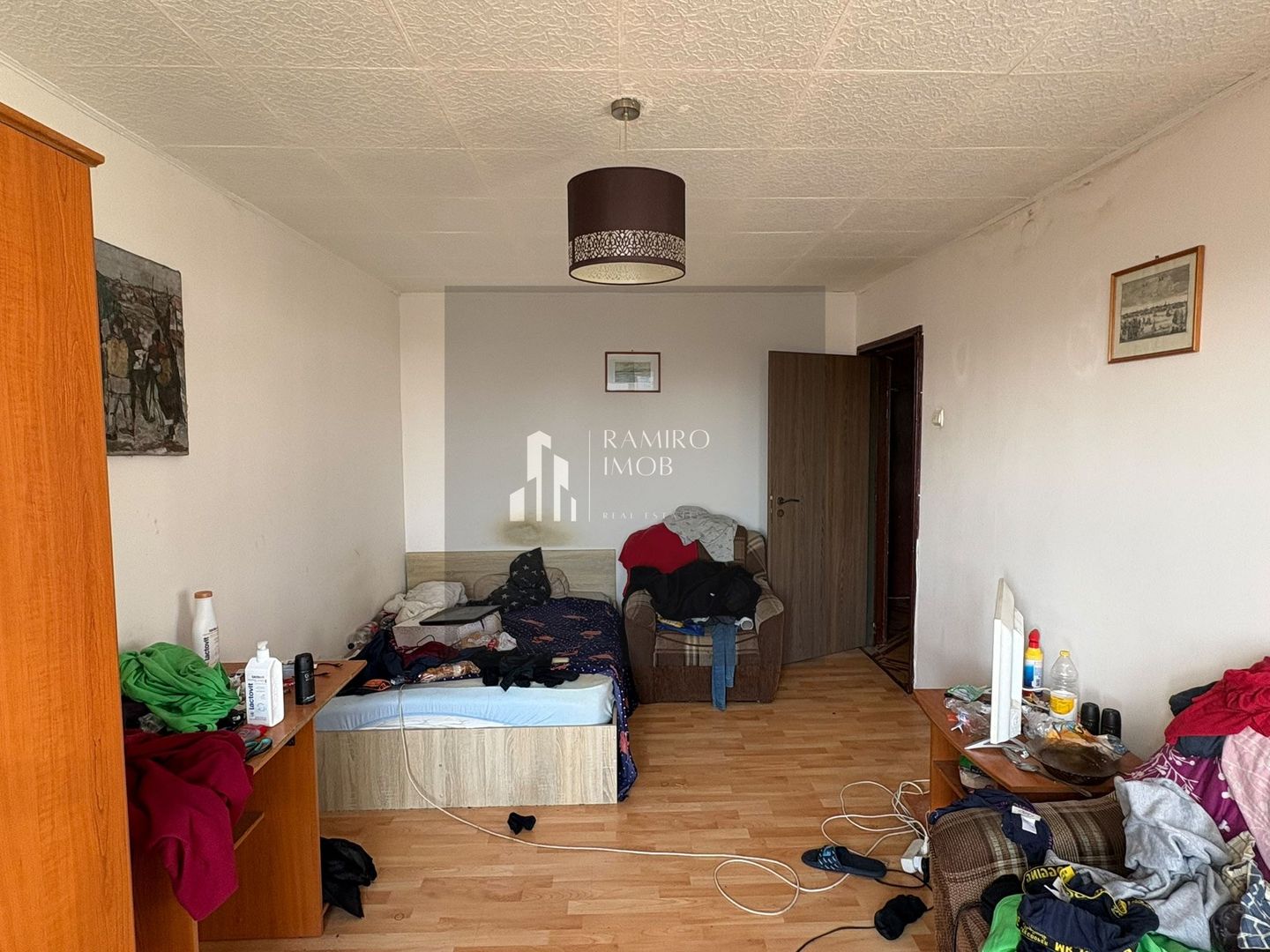 Apartament 3 camere decomandat -10 minute de metrou Aparatorii Patriei - Poză 8