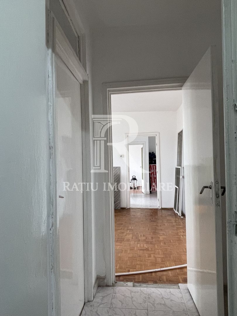 Apartament cu 3 camere | Magheru | Oradea - Poză 7