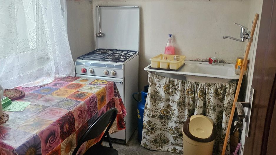 vand garsoniera zona Crihala, etaj 1 - Poză 7