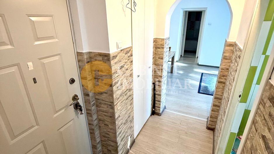 3 Camere Renovat - Etaj Intermediar - Podu Ros Primaverii - Poză 11