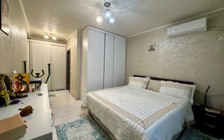 Apartament 3 camere de vanzare Constanta, zona Compozitori - Poză 4