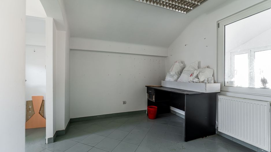 Casa ideală pentru familie: școală la 3 min. Zonă foarte liniștită. - Poză 12