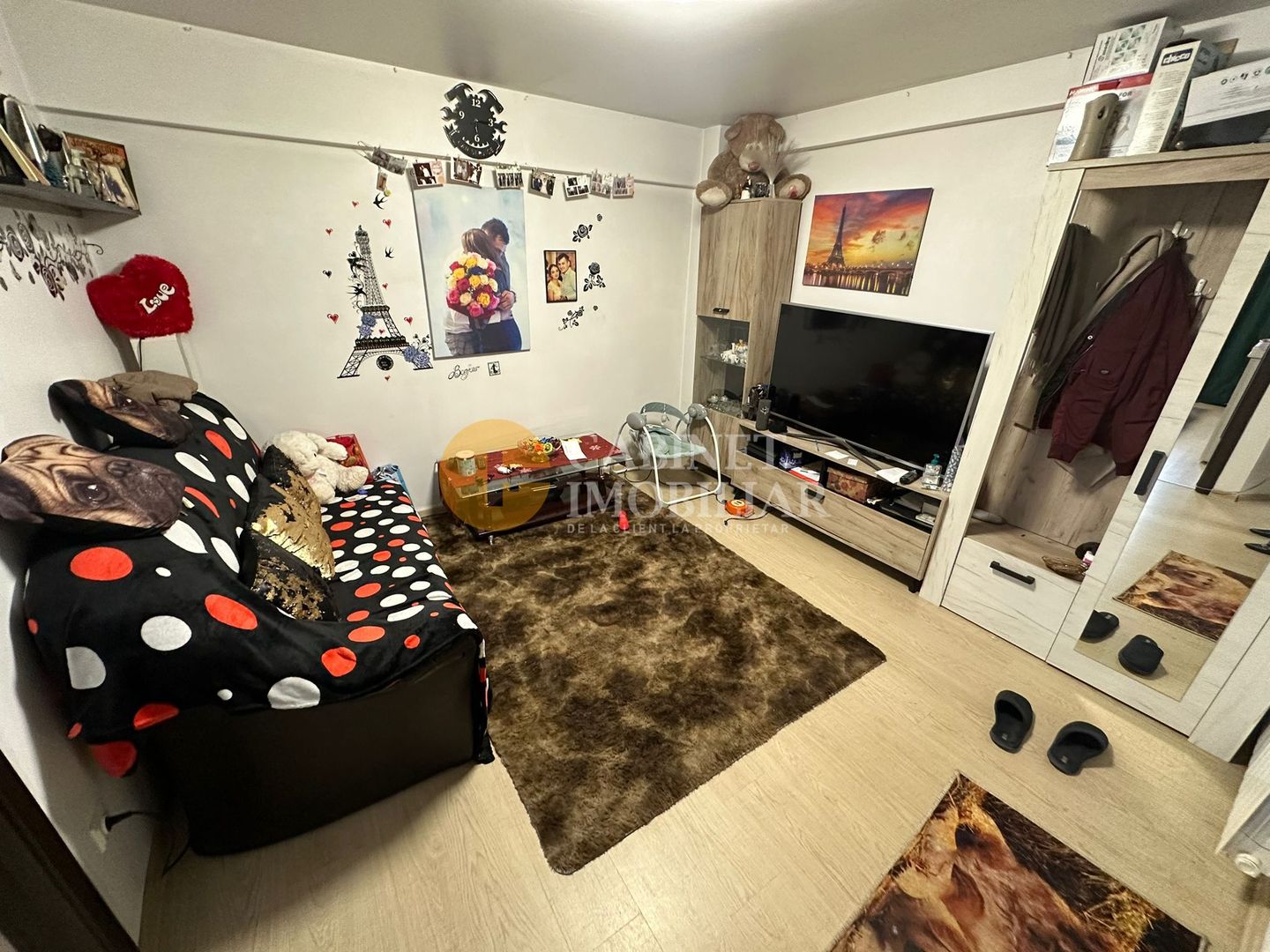 Apartament Cu 2 Camere -Etaj 1 -Bloc 2009 - Poză 2