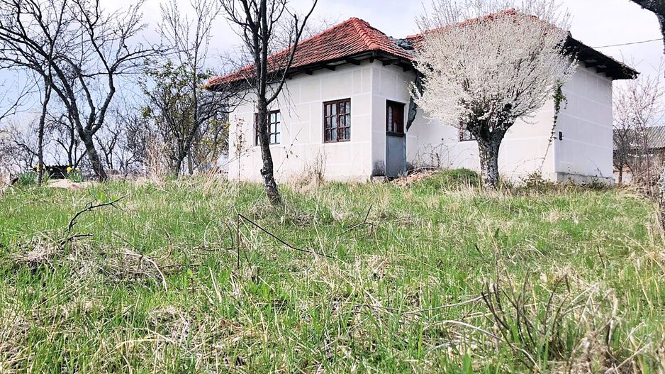 AZURA Imobiliare - Casa de vanzare in Draganu Bacesti - Poză 1