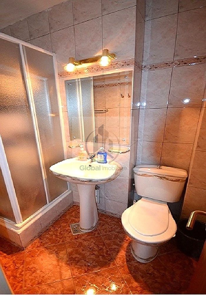 Direct proprietar !! Unirii-fantani.Apart.5 cam.etaj1,cu 2 bai si terasa-gradina de 18 mp, 510.000 E - Poză 12