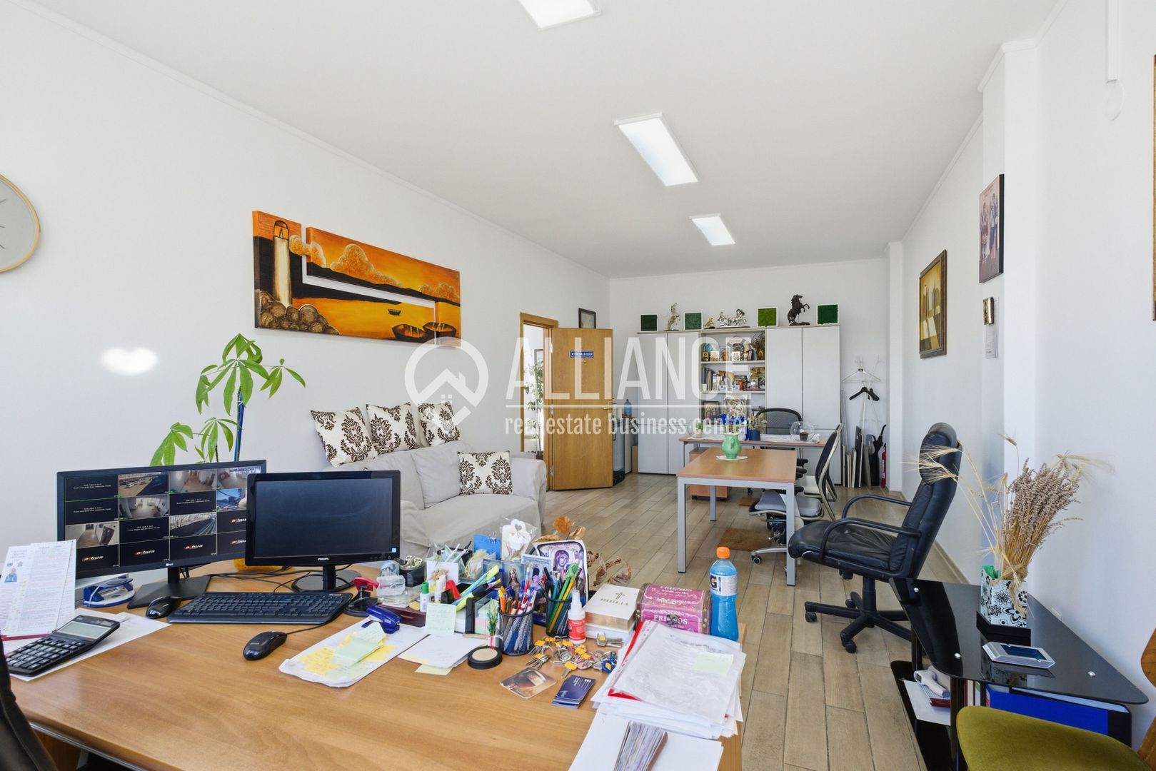 FALEZA NORD cladire multifunctionala 4600 mp cu acces din Bdul Mamaia! - Poză 11