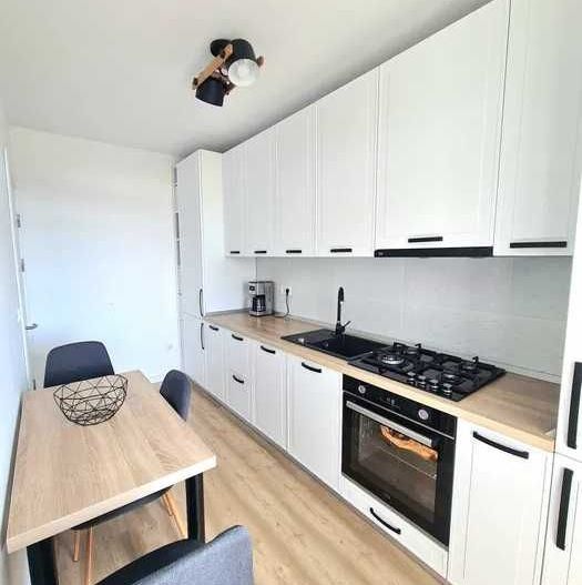 Apartament Etaj 1, 2 camere  plus dressing   zona Compa  Vasile Aaron - Poză 5