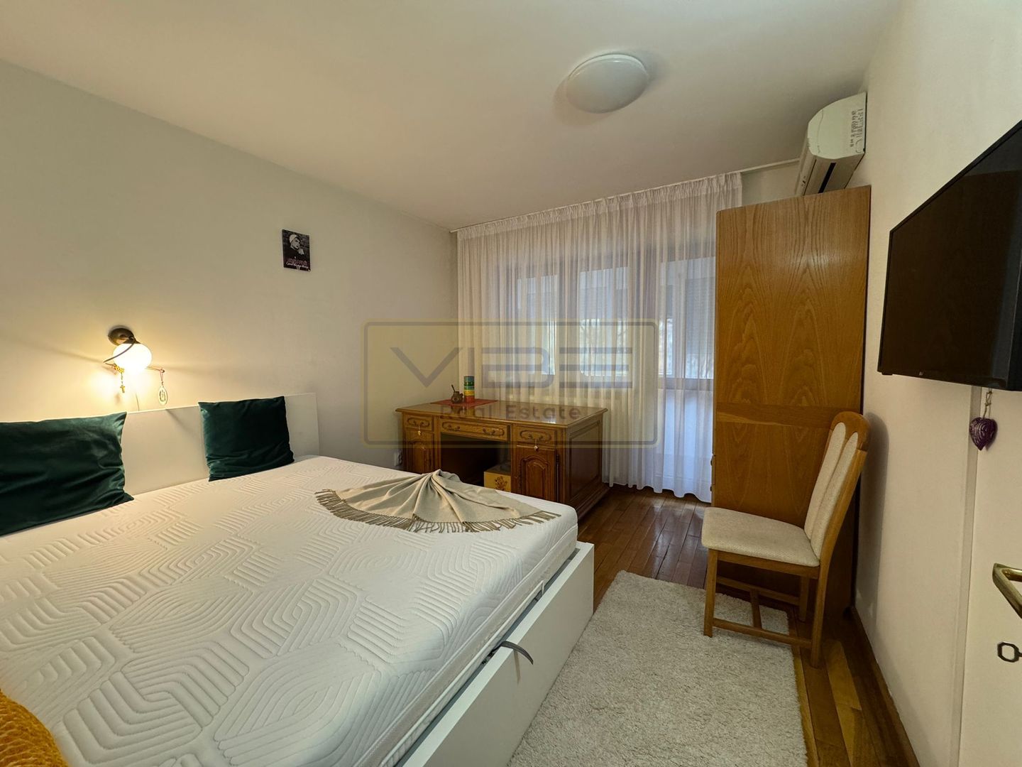 Apartament 3 camere 2 bai central Rond Podu Ros - Poză 8
