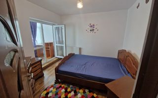 🏠 Apartament de închiriat – 3 camere, decomandat, Piața Alexandru cel Bun - Poză 4