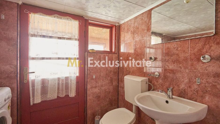 Casa individuala  Leresti la strada principala+ teren 831 mp, utilitati complete - Poză 11