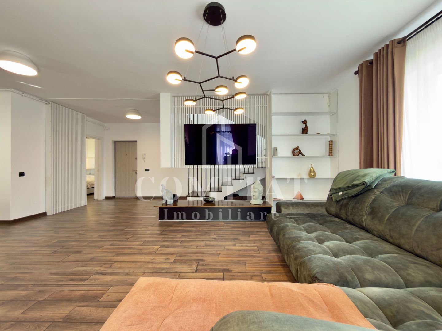 0% comision | Penthouse cu terasă tip rooftop - Poză 1