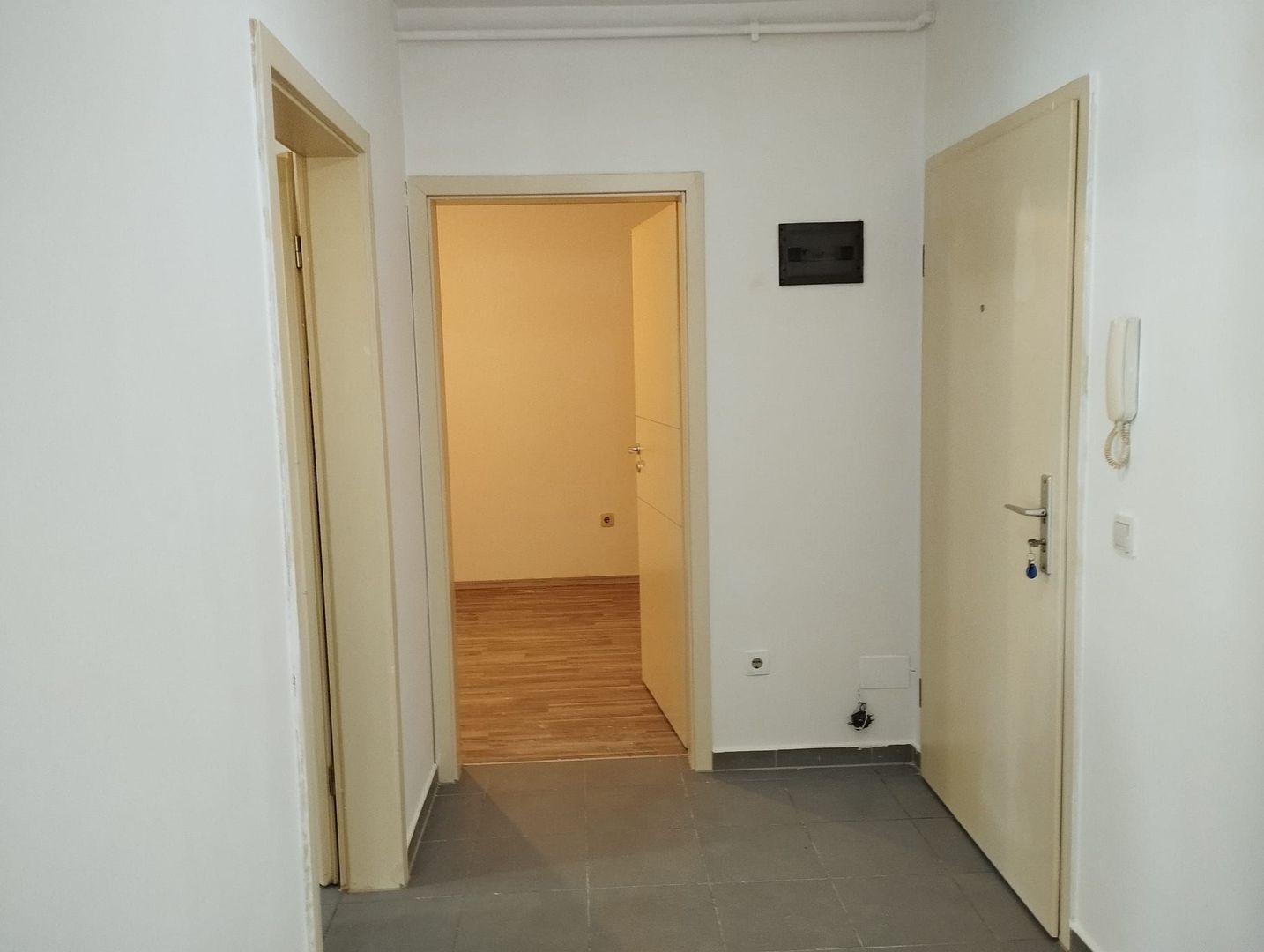 Apartament  3 camere - Poză 7