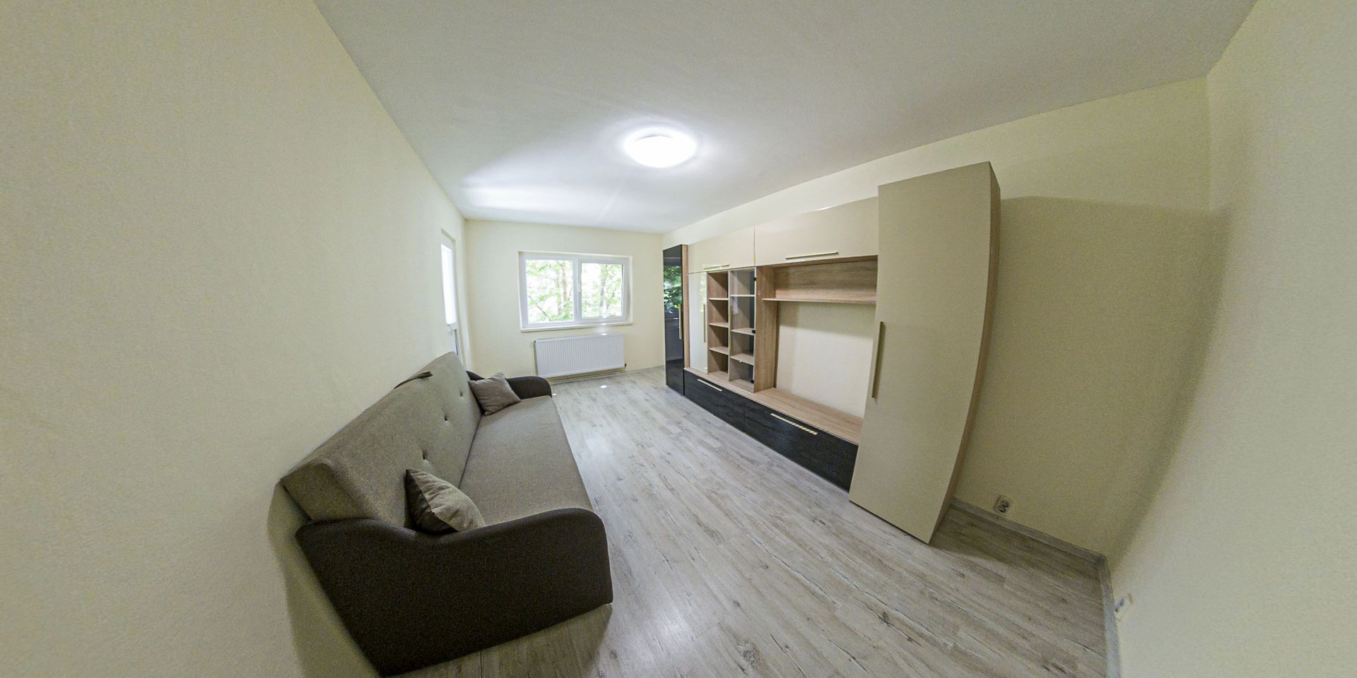 Apartament 3 camere, decomandat, Girocului, 380 euro! - Poză 1