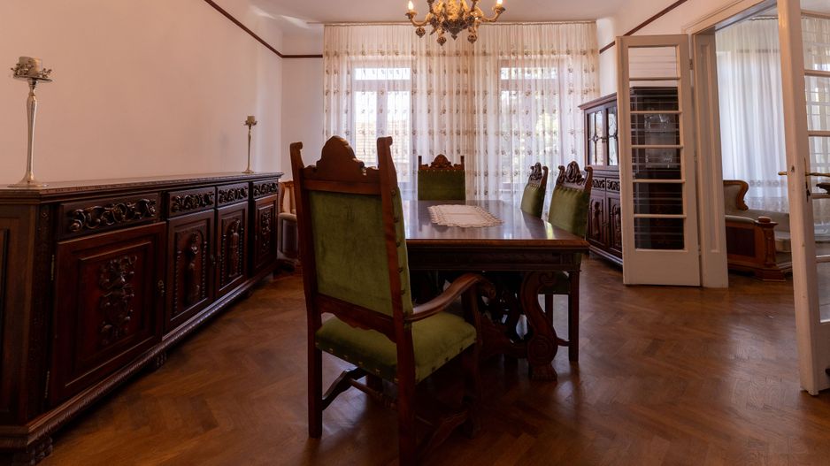 Clădire cu 11 apartamente situată ultracentral - Poză 2