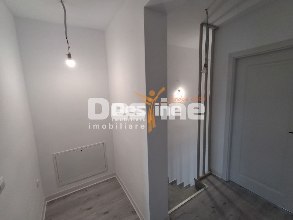 CASĂ tip duplex, situata in Valea Adanca - Poză 10