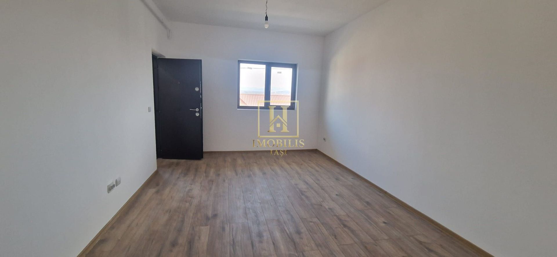 Apartament 3 camere 64 mp + loc de parcare Lunca Cetatuii 95000 euro - Poză 1