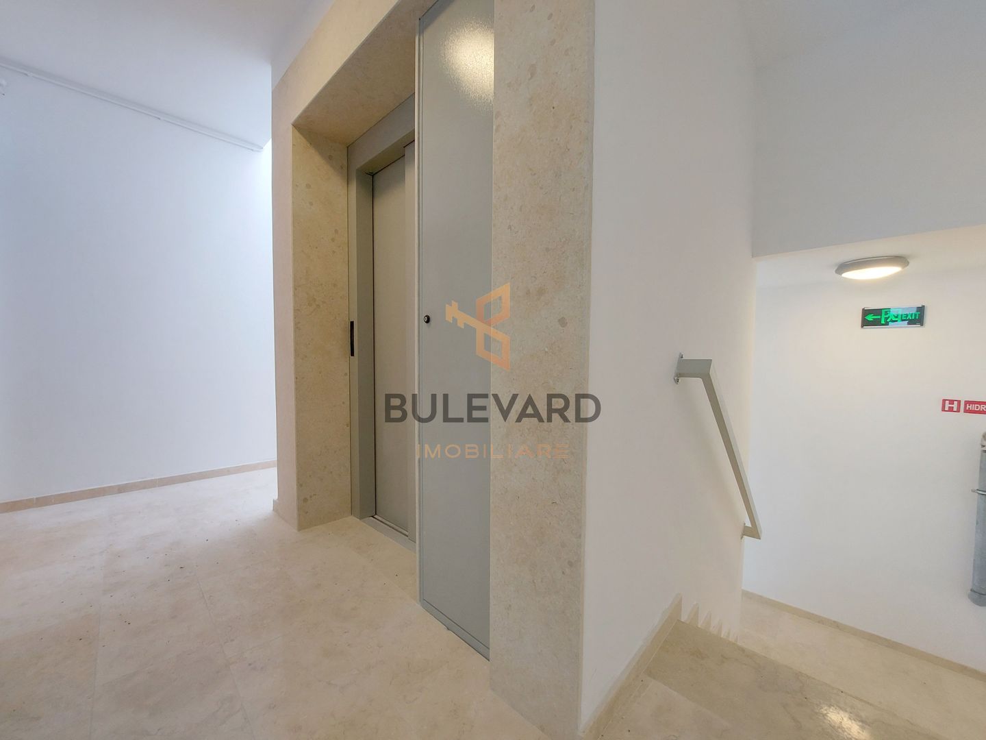 Penthouse cu terasa de 54 mp, zona strazii Anton Pann! - Poză 9