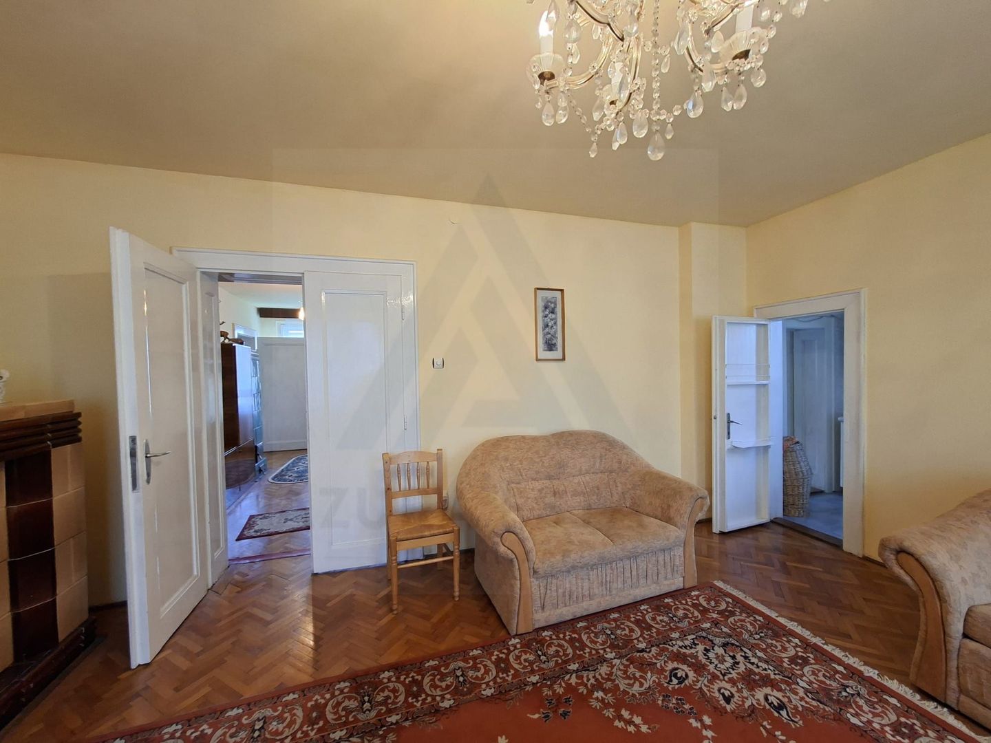 Apartament 4 camere 110 mp utili cu teren aferent si 2 bai Central - Poză 3