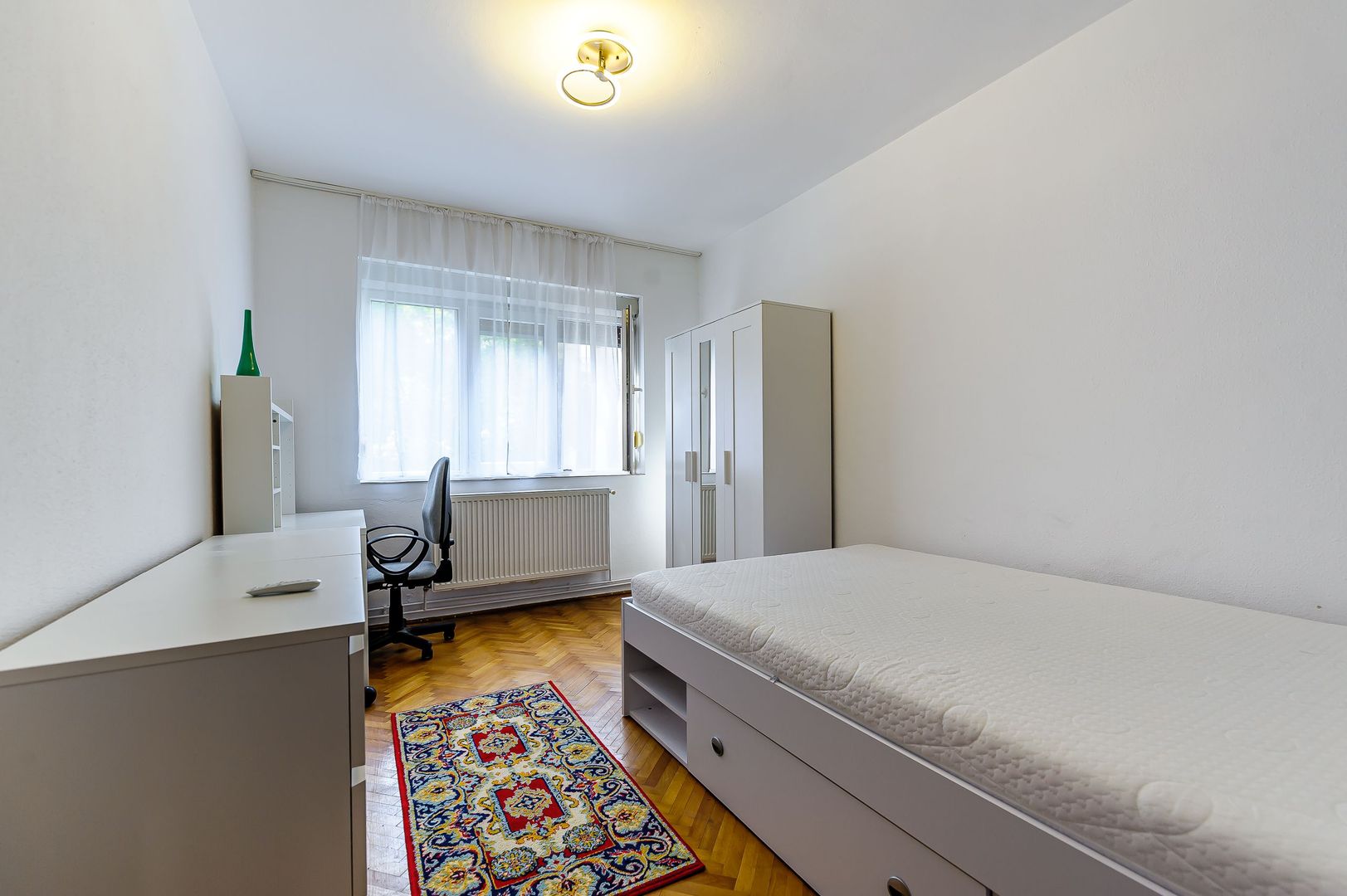 Descoperă Confortul în Inima Orașului - Poză 4