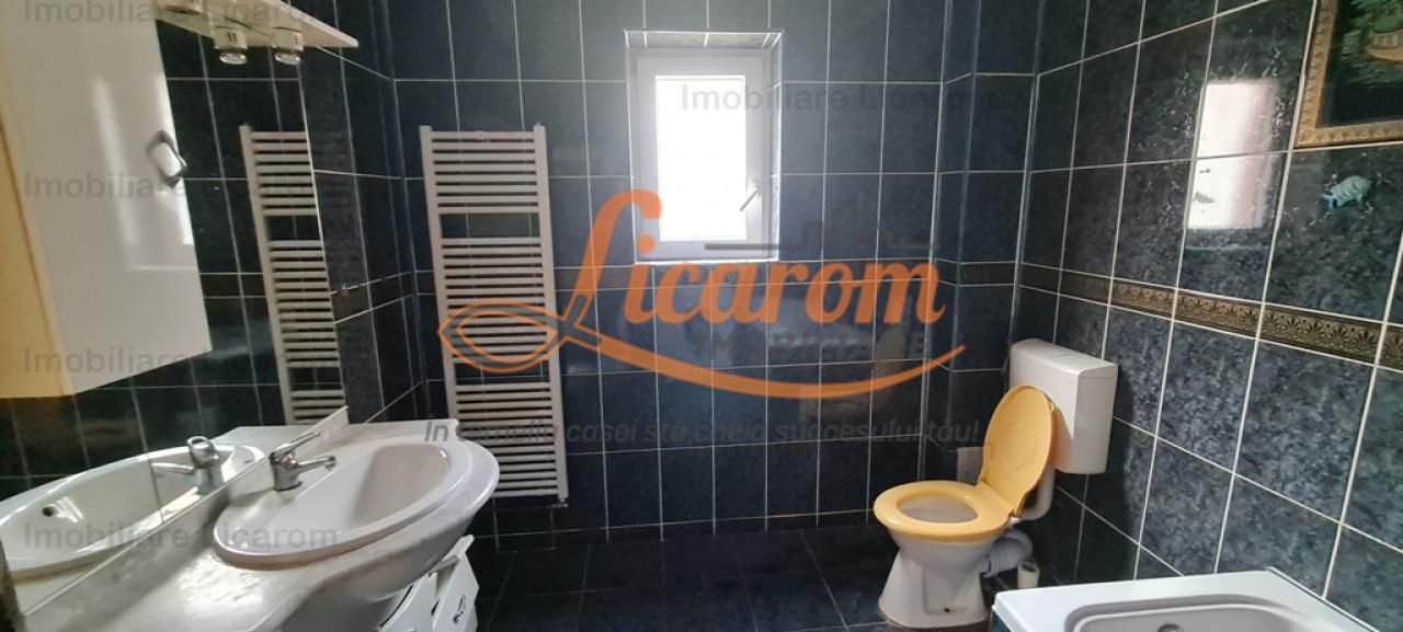 Casa individuala cu 2 apartamente, 6 camere,teren 403 mp,ASTRA. - Poză 7