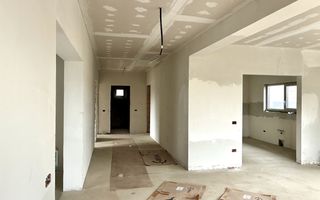 Casă / 3 camere / Bod - Poză 9