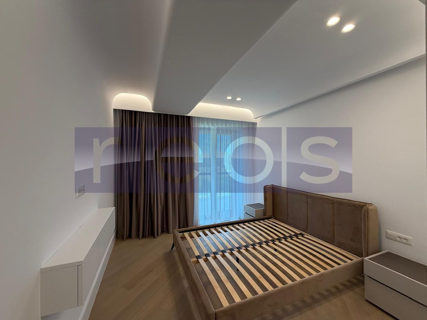 VANZARE APARTAMENT 80MP | 3 CAMERE | MOBILAT-UTILAT LUX | TERASA 24MP - Poză 6